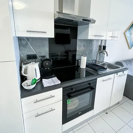 Verrerie - At La Bocca, Pool, Center Parking Cannes